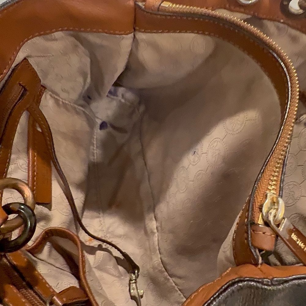 Michael Kors Tote - Picture 14 of 15